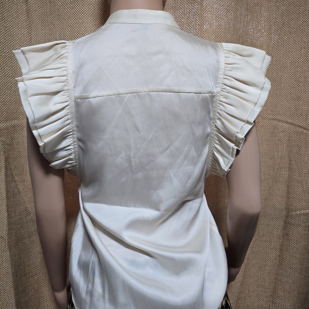 Express Ivory Blouse with Ruffle Detail - Picture 2 of 5